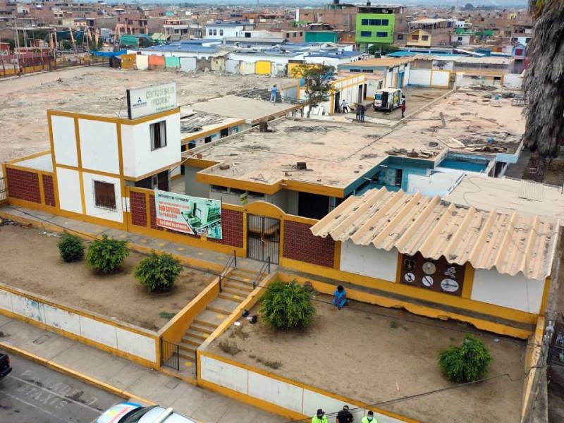 Chimbote: Lanzan artefacto explosivo en obra de hospital El Progreso 