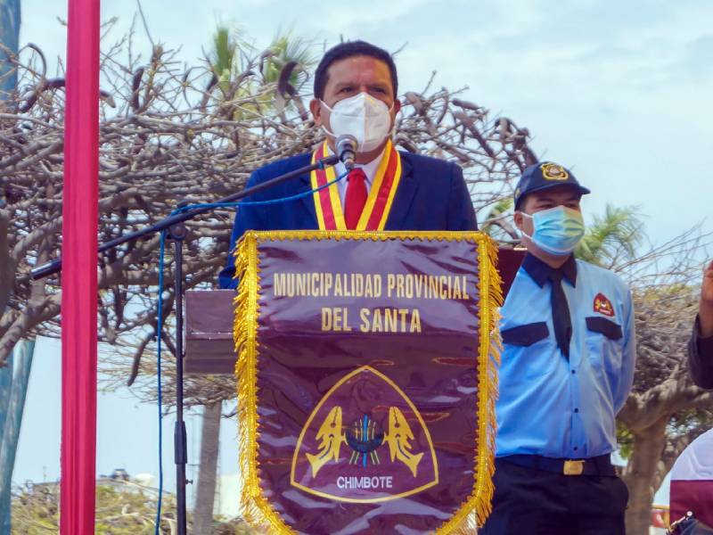 Chimbote: Alcalde enumera obras municipales en discurso por el aniversario del distrito