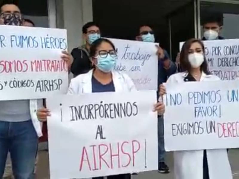 Nuevo Chimbote: Médicos contratados exigen asignación de presupuesto para sus sueldos