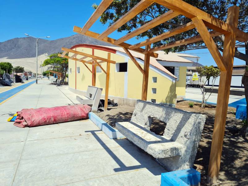 Chimbote: Obra de mejoramiento de bulevar Isla Blanca sigue abandonada 