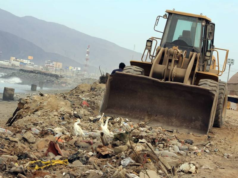 Chimbote: Recogen 495 toneladas de basura de la ribera costera