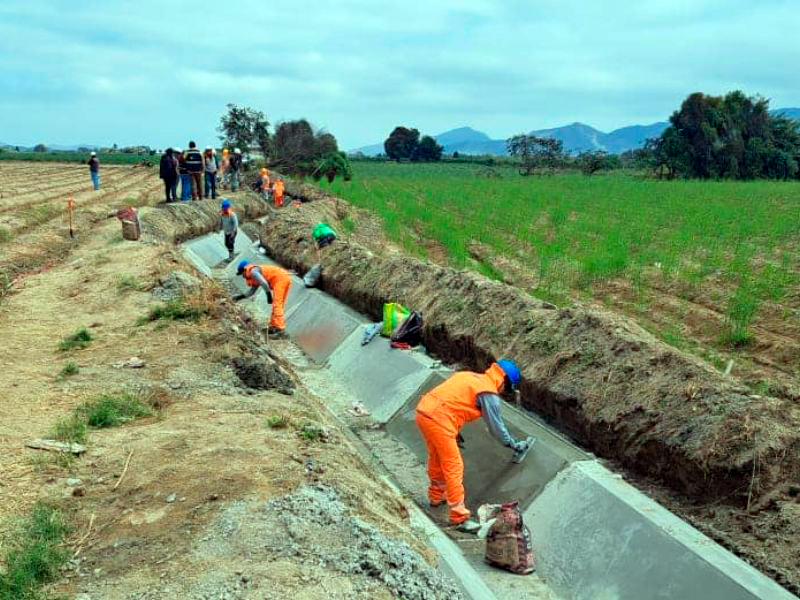 Samanco: inspeccionan construcción de canal Caycay en Huambacho El Arenal