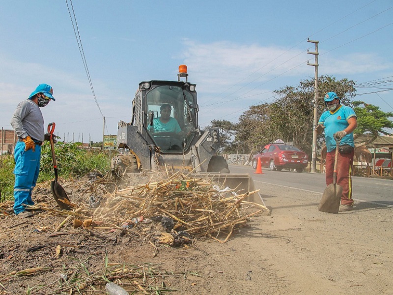 Chimbote: Recogen 27 toneladas de basura en carretera a Cambio Puente