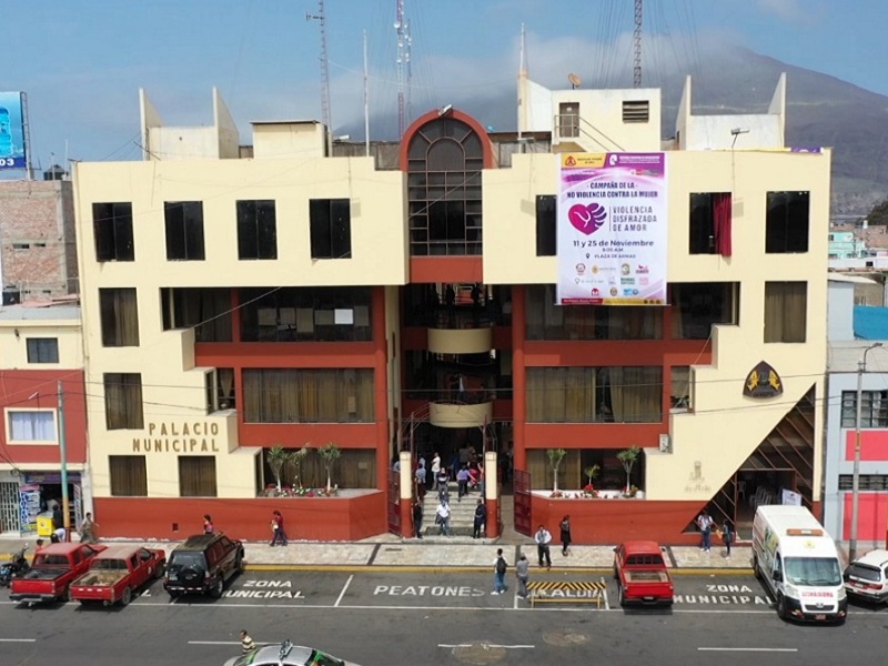 Chimbote: Alcalde anuncia poda de gerentes y subgerentes