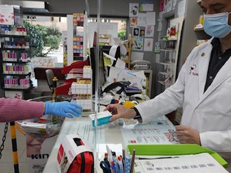Multarán a farmacias que no informen precios de medicinas para COVID-19